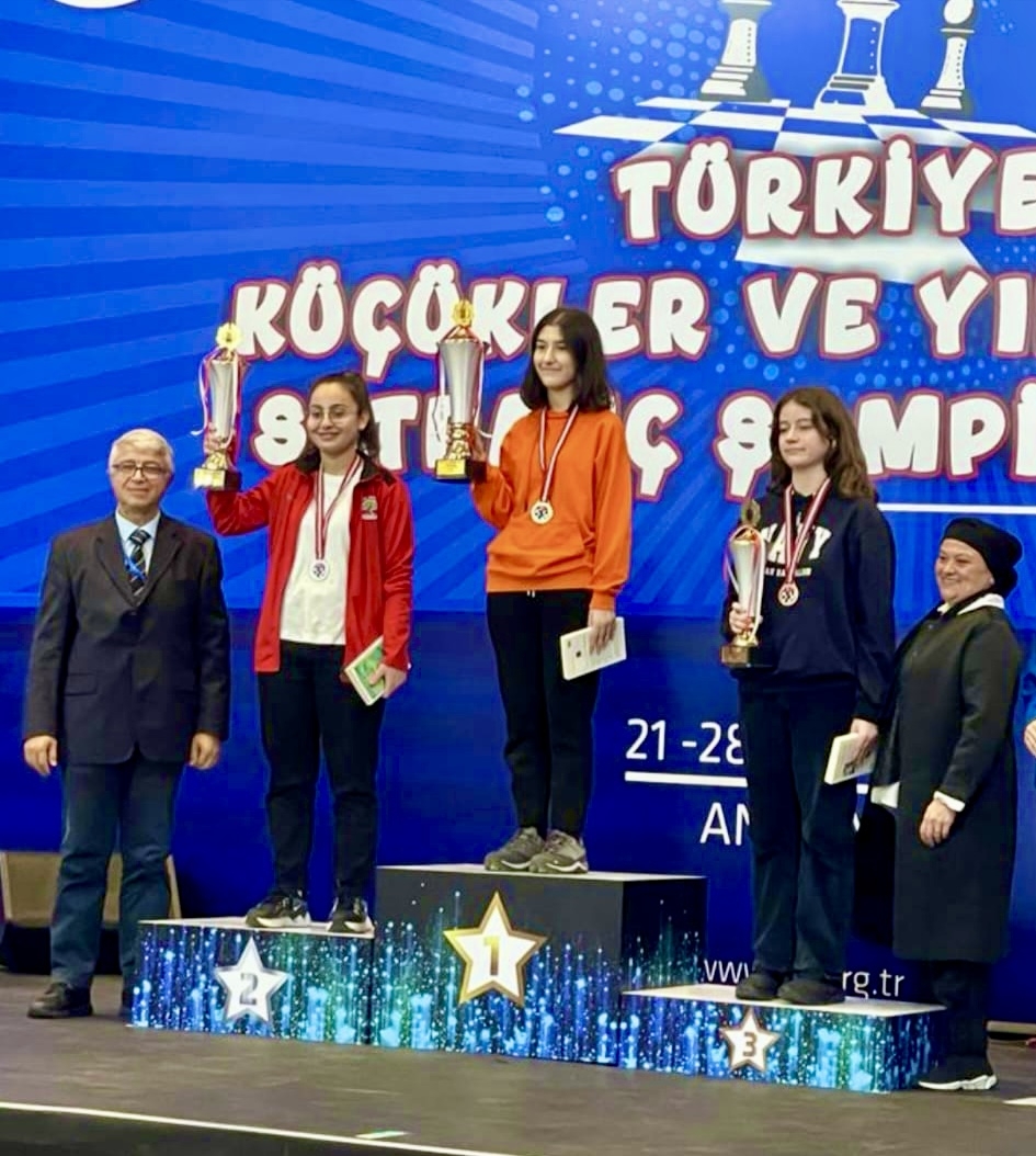 Satranç Türkiye şampiyonasında Şehitkamil rüzgarı esti