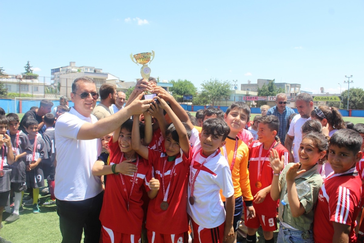 Öğrenciler arası futbol turnuvası düzenlendi