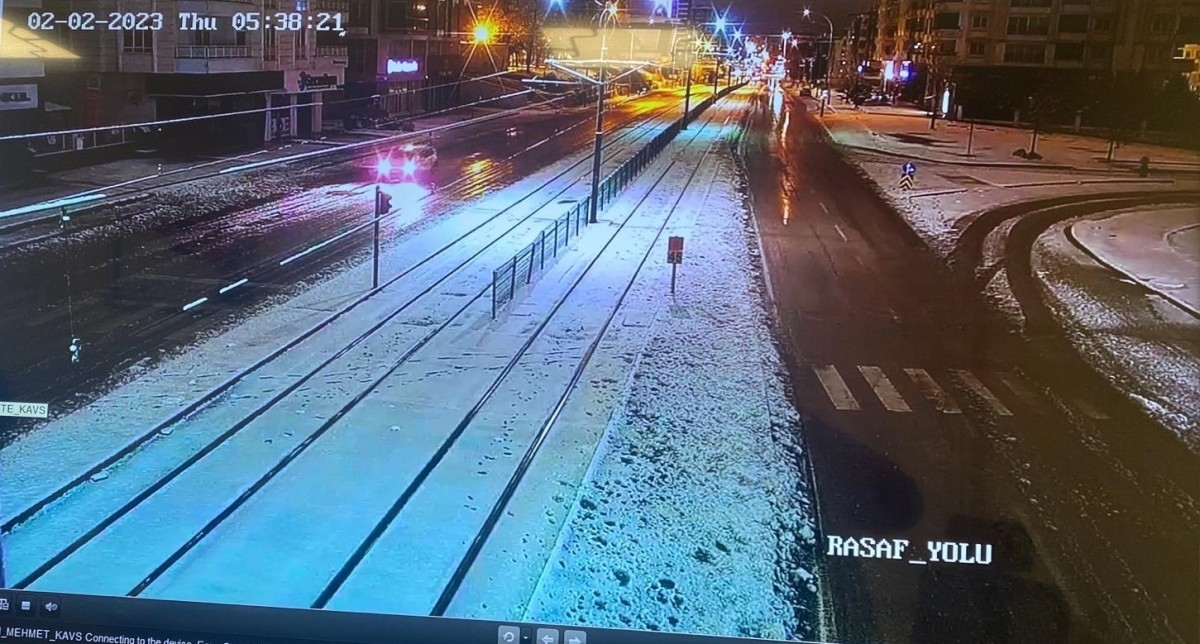 Gaziantep'te karla mücadele tüm gece sürdürdü   - Videolu Haber